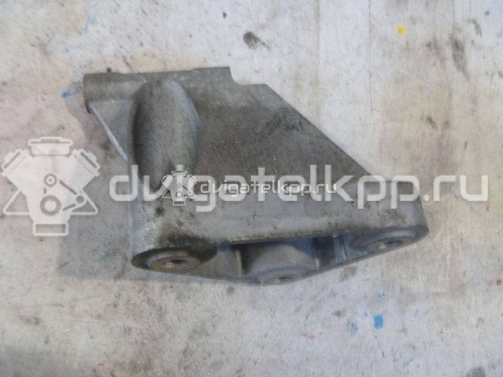 Фото Кронштейн генератора для двигателя YD22DDT для Nissan Primera / Almera 110-139 л.с 16V 2.2 л Дизельное топливо {forloop.counter}}