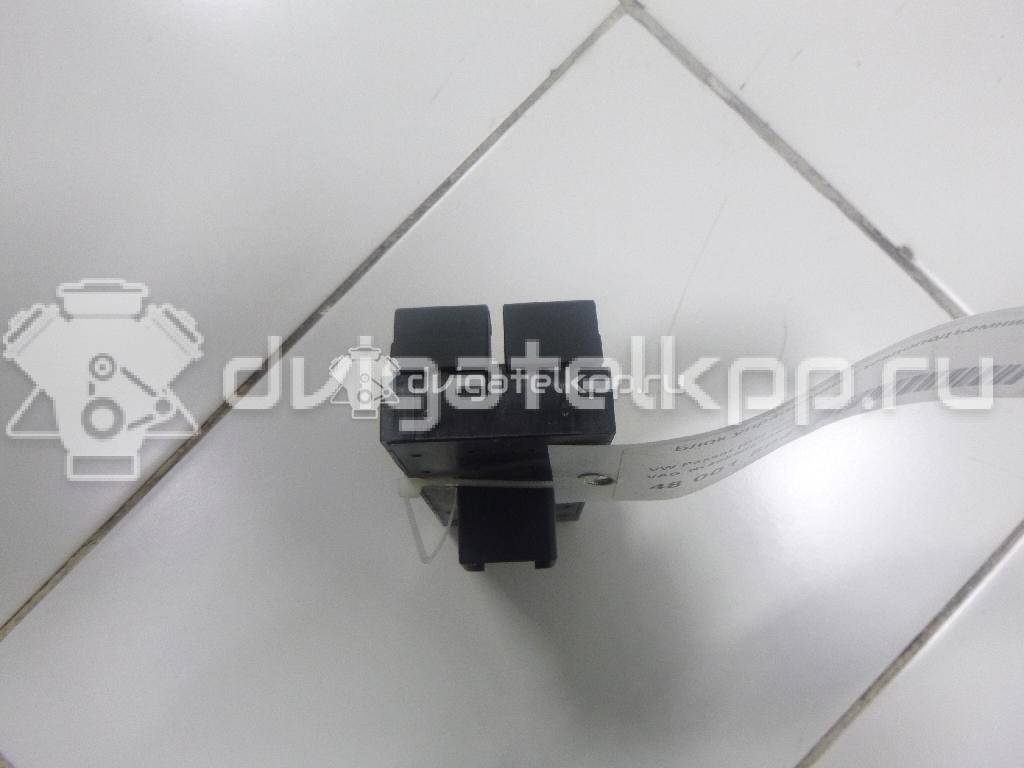 Фото Блок управления стеклоподъемниками  1K4959857AREH для Volkswagen Tiguan / Touran / Amarok S1B / Cc / Golf {forloop.counter}}