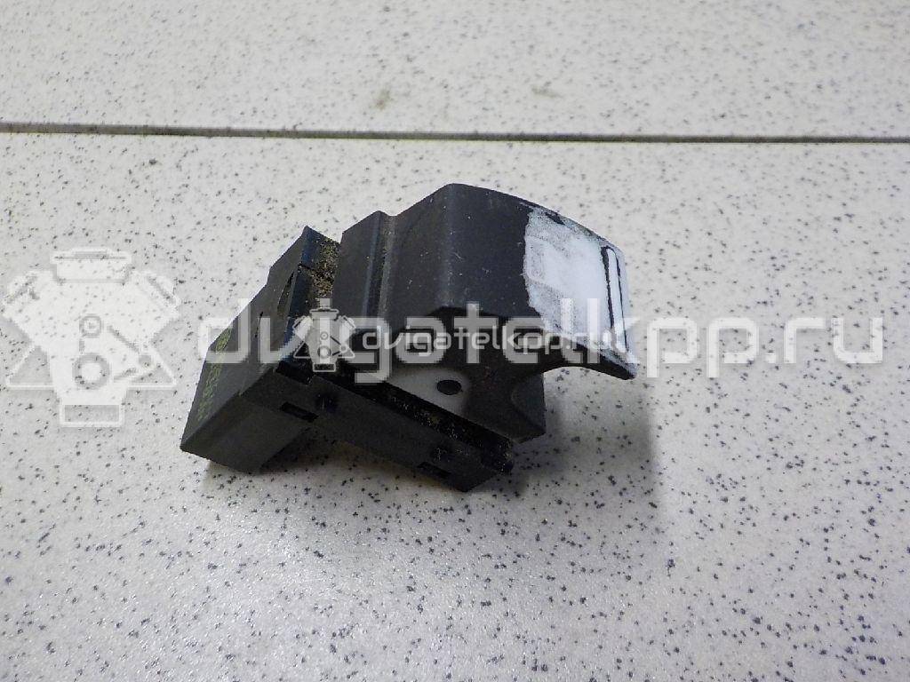 Фото Кнопка стеклоподъемника  7L6959855B3X1 для Volkswagen Scirocco / Tiguan / Touran / Amarok S1B / Cc {forloop.counter}}