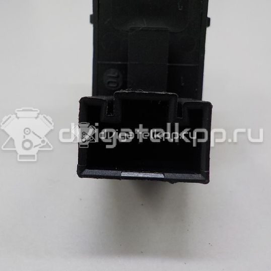 Фото Кнопка стеклоподъемника  7L6959855B3X1 для Volkswagen Scirocco / Tiguan / Touran / Amarok S1B / Cc