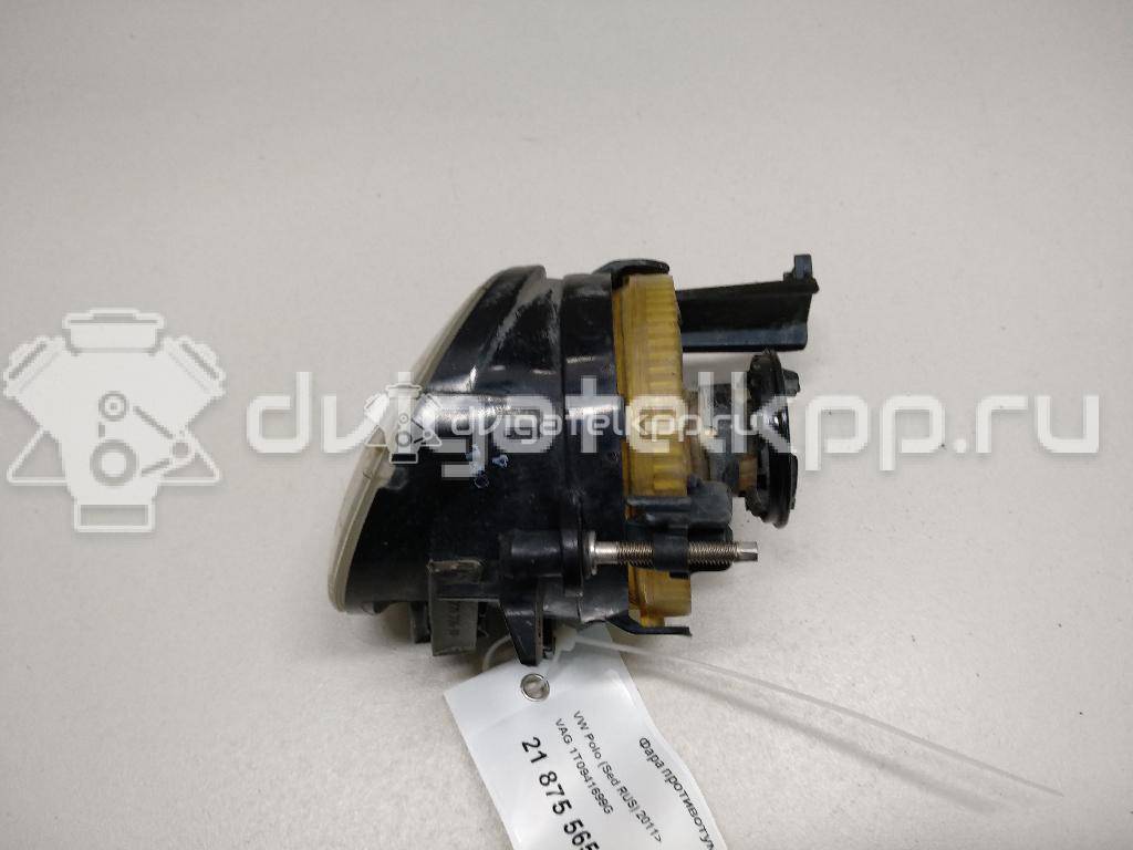 Фото Фара противотуманная левая  1T0941699C для Volkswagen Tiguan / Touran / Cc / Eos 1F7, 1F8 / Golf {forloop.counter}}