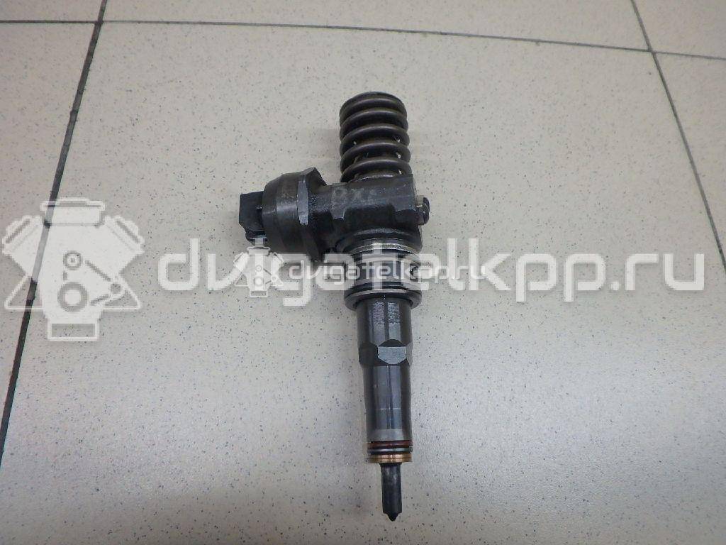 Фото Форсунка дизельная электрическая для двигателя BXE для Skoda Octavia / Octaviaii 1Z3 / Superb 105 л.с 8V 1.9 л Дизельное топливо 038130073AG {forloop.counter}}