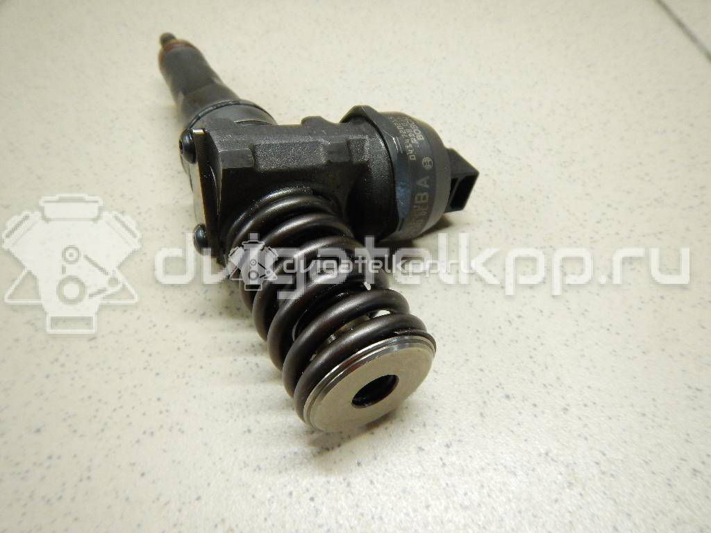 Фото Форсунка дизельная электрическая для двигателя BXE для Skoda Octavia / Octaviaii 1Z3 / Superb 105 л.с 8V 1.9 л Дизельное топливо 038130073AG {forloop.counter}}