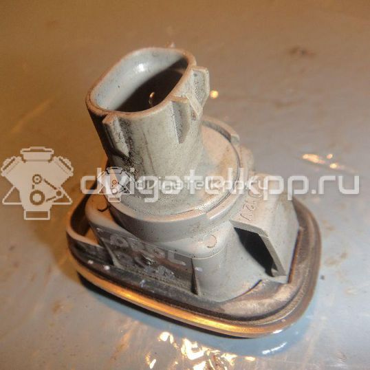 Фото Повторитель на крыло белый  8173002023 для Toyota Carina / Starlet / Prius / Rav 4 / Mr 2