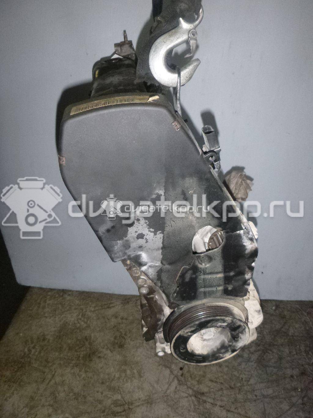 Фото Контрактный (б/у) двигатель AKL для Volkswagen / Seat 101-103 л.с 8V 1.6 л бензин 06A100032J {forloop.counter}}