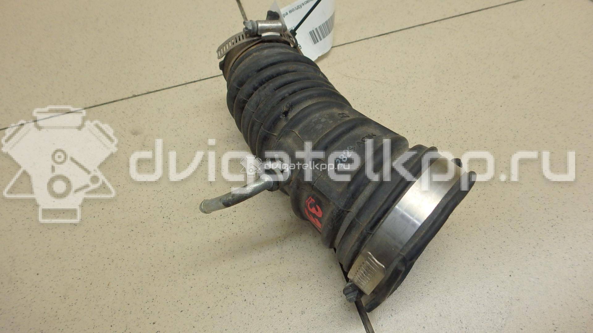 Фото Гофра воздуховода для двигателя MR16DDT для Samsung / Nissan 190 л.с 16V 1.6 л бензин 165761KC0A {forloop.counter}}