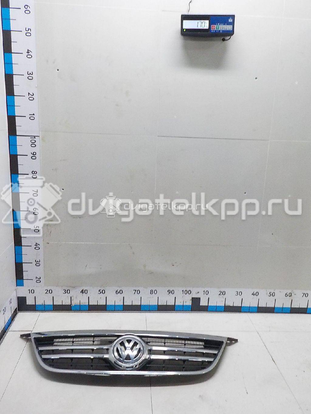 Фото Решетка радиатора  5N0853651C2ZZ для Volkswagen Tiguan {forloop.counter}}