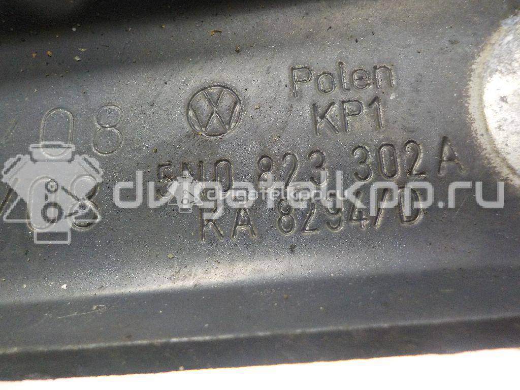 Фото Петля капота правая  5N0823302A для Volkswagen Tiguan {forloop.counter}}