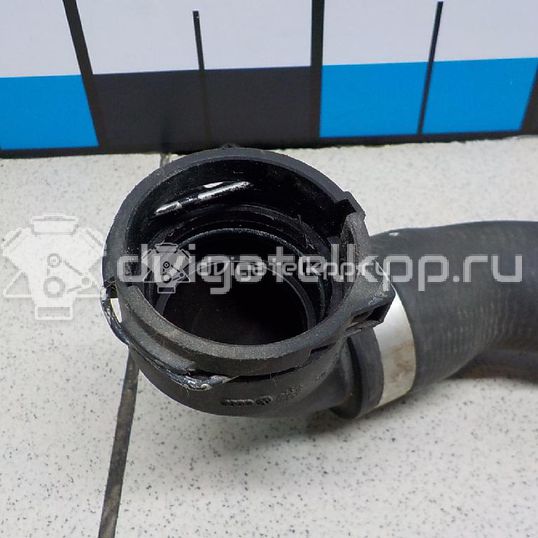 Фото Патрубок радиатора  5N0121101G для Volkswagen Tiguan