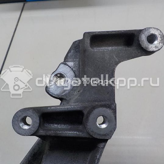 Фото Кронштейн генератора для двигателя 9HY (DV6TED4) для Peugeot / Citroen 109 л.с 16V 1.6 л Дизельное топливо 5706N6