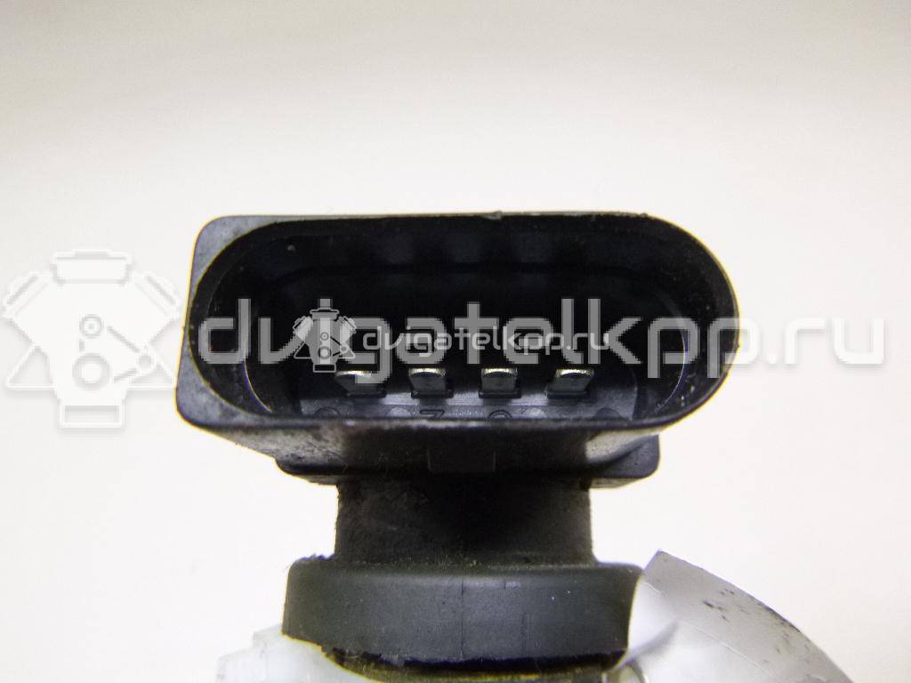 Фото Уплотнитель двери  036905715F для Volkswagen Scirocco / Tiguan / Touran / New Beetle / Bora {forloop.counter}}