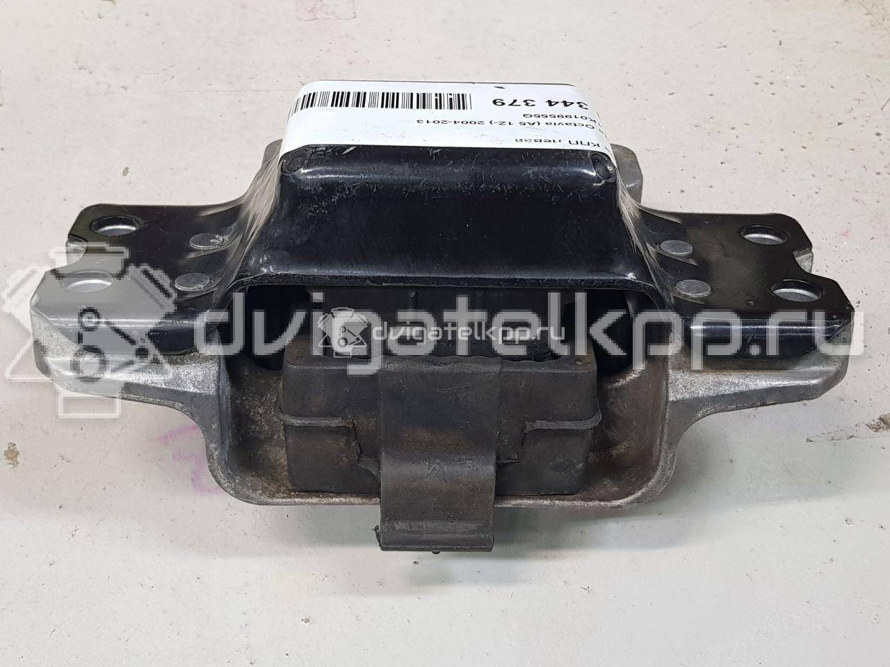 Фото Опора КПП левая  1K0199555Q для Volkswagen Scirocco / Tiguan / Touran / New Beetle / Sharan {forloop.counter}}