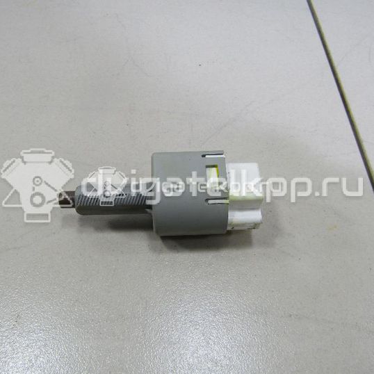 Фото Датчик включения стопсигнала  8434069025 для Toyota Dyna / Iq J1 / Land Cruiser / Hiace / Avensis