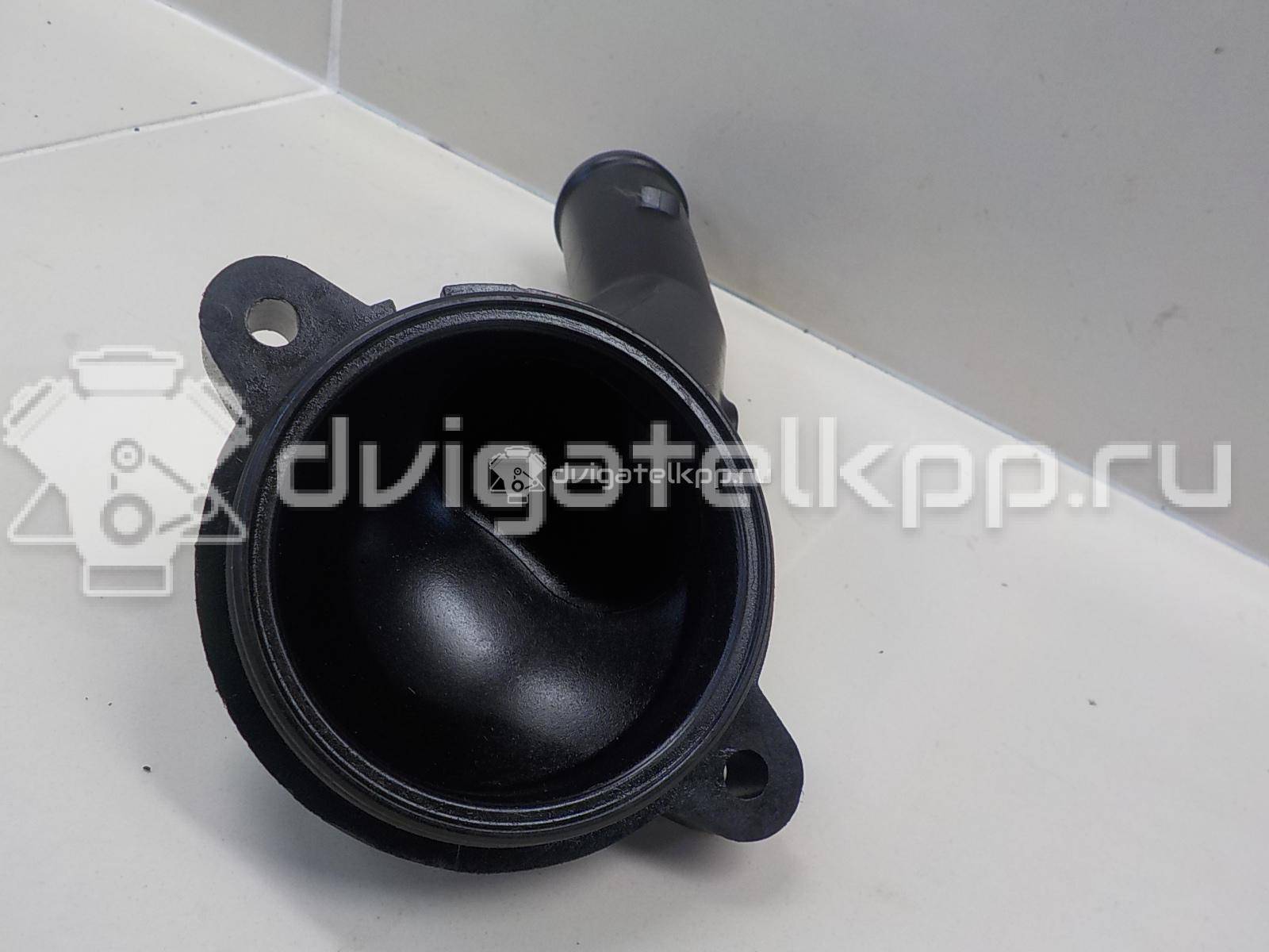 Фото Крышка термостата для двигателя BGQ для Volkswagen Jetta / Golf 150-152 л.с 20V 2.5 л бензин 07K121121B {forloop.counter}}