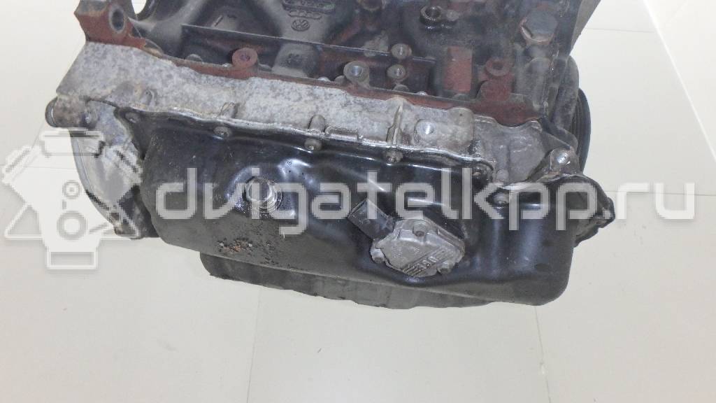 Фото Контрактный (б/у) двигатель CAWB для Volkswagen Scirocco / Tiguan 200 л.с 16V 2.0 л бензин 06J100033S {forloop.counter}}