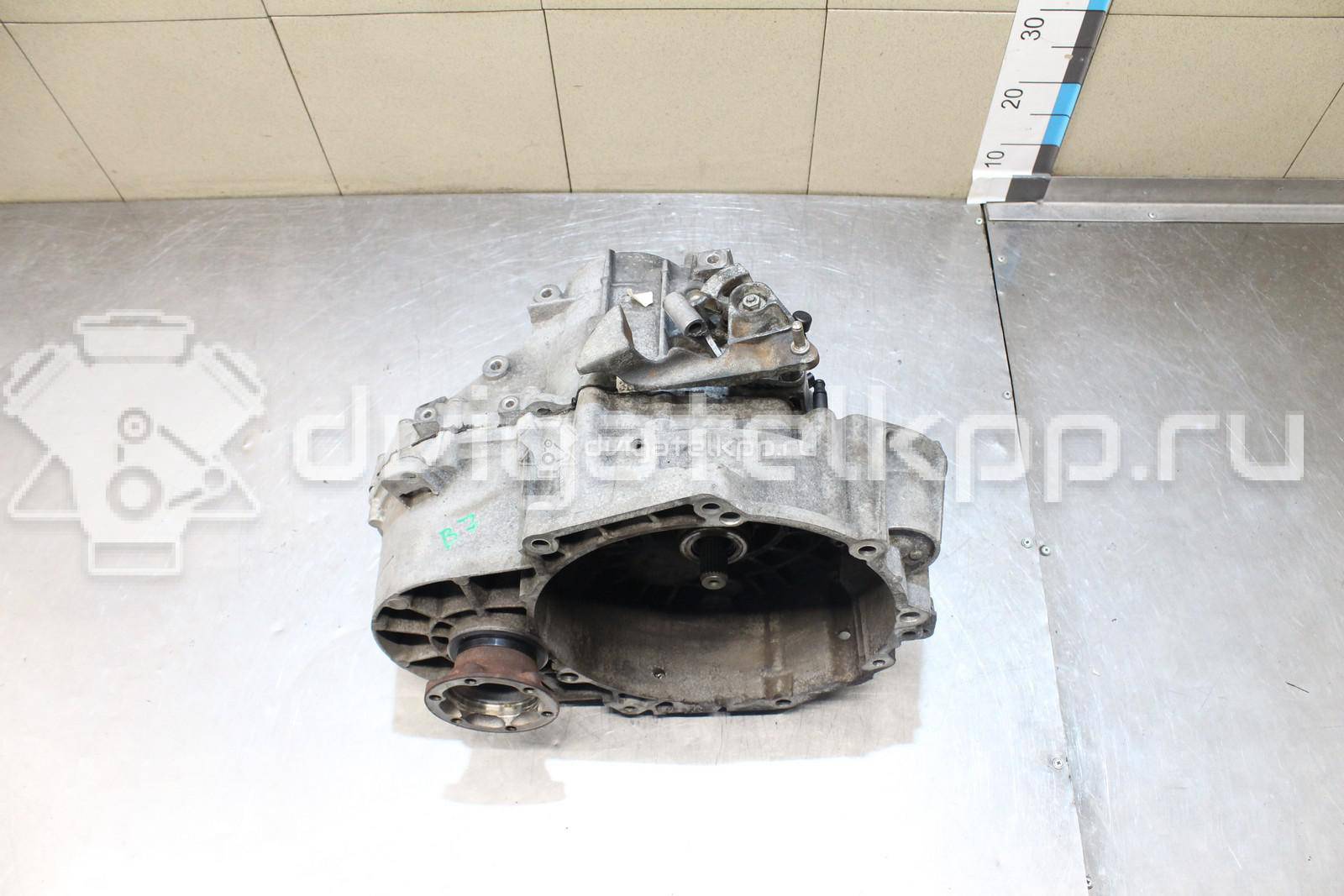 Фото Контрактная (б/у) МКПП для Volkswagen / Seat 140 л.с 16V 2.0 л CFFB Дизельное топливо 02Q300050E {forloop.counter}}