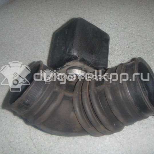 Фото Патрубок воздушного фильтра для двигателя J20A для Maruti Suzuki / Suzuki / Chevrolet / Geo / Maruti 120-129 л.с 16V 2.0 л бензин 1388165J00