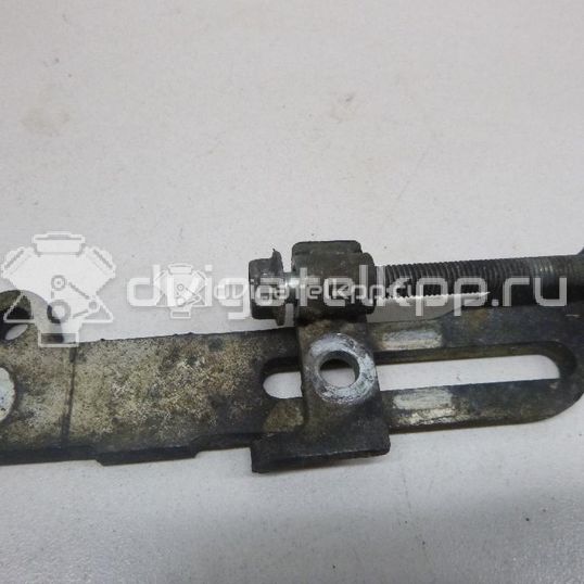 Фото Кронштейн генератора для двигателя M16A для Maruti Suzuki / Suzuki / Fiat 106-120 л.с 16V 1.6 л бензин 1156064J00