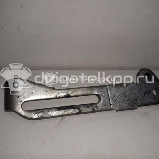 Фото Кронштейн генератора для двигателя M16A для Maruti Suzuki / Suzuki / Fiat 106-120 л.с 16V 1.6 л бензин 1156064J00