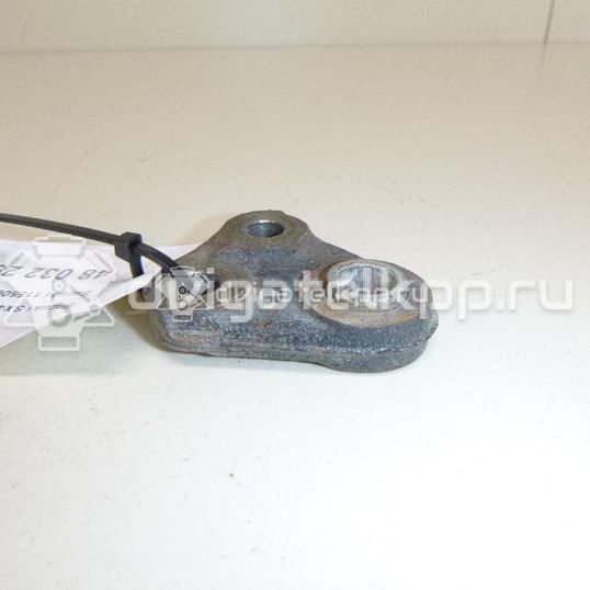 Фото Кронштейн генератора для двигателя M13A для Suzuki / Chevrolet 82-94 л.с 16V 1.3 л бензин 1155064J01