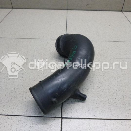 Фото Патрубок воздушного фильтра для двигателя M13A для Subaru / Suzuki / Chevrolet 82-94 л.с 16V 1.3 л бензин 1383080A00