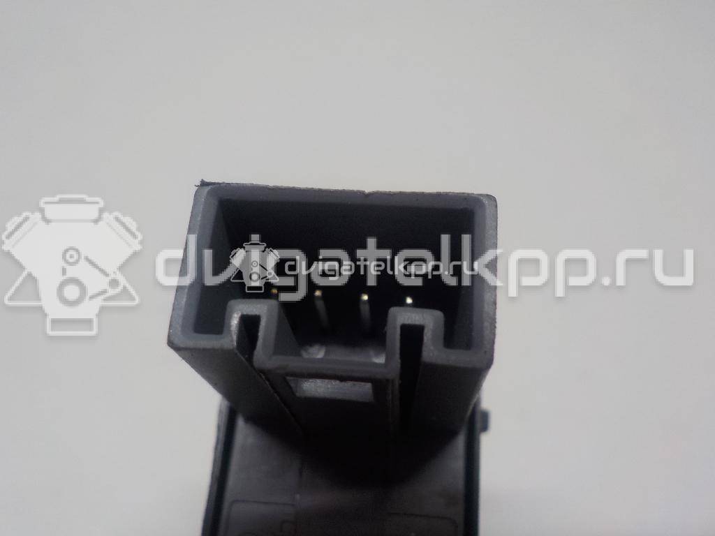 Фото Кнопка стеклоподъемника  7L6959855B для Volkswagen Scirocco / Tiguan / Touran / Amarok S1B / Cc {forloop.counter}}