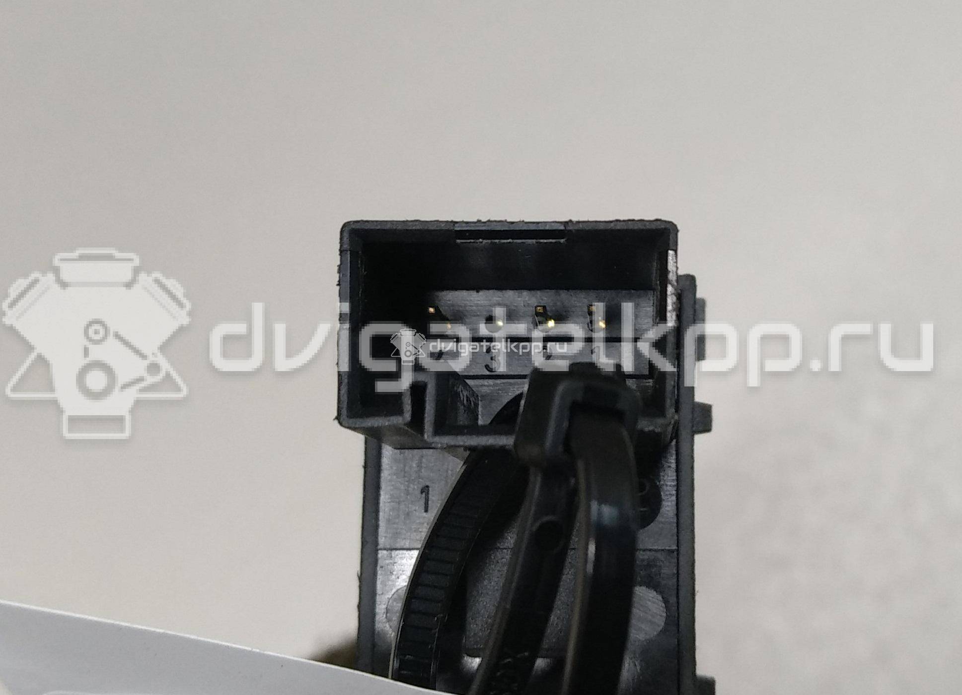 Фото Кнопка стеклоподъемника  1F0959855REH для Volkswagen Scirocco / Tiguan / Touran / Amarok S1B / Cc {forloop.counter}}