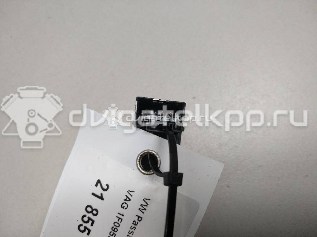 Фото Кнопка стеклоподъемника  1F0959855REH для Volkswagen Scirocco / Tiguan / Touran / Amarok S1B / Cc {forloop.counter}}