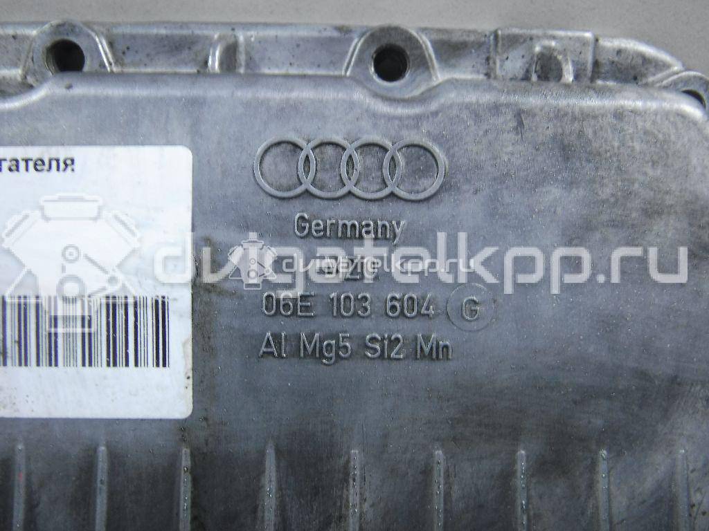 Фото Поддон масляный двигателя для двигателя AUK для Audi A4 / A6 255 л.с 24V 3.1 л бензин 06E103604G {forloop.counter}}