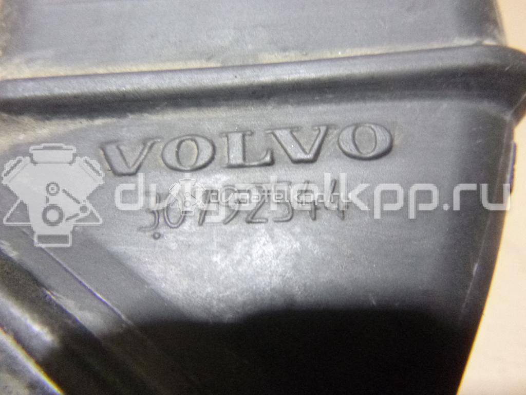 Фото Патрубок воздушного фильтра для двигателя B 6324 S для Volvo / Land Rover 231-238 л.с 24V 3.2 л бензин 30792544 {forloop.counter}}