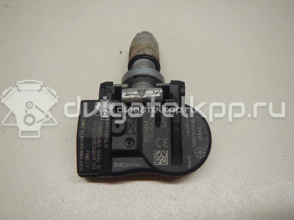 Фото Датчик давления в шине  LR066378 для Land Rover Freelander / Range Rover / Discovery / Defender L316 {forloop.counter}}