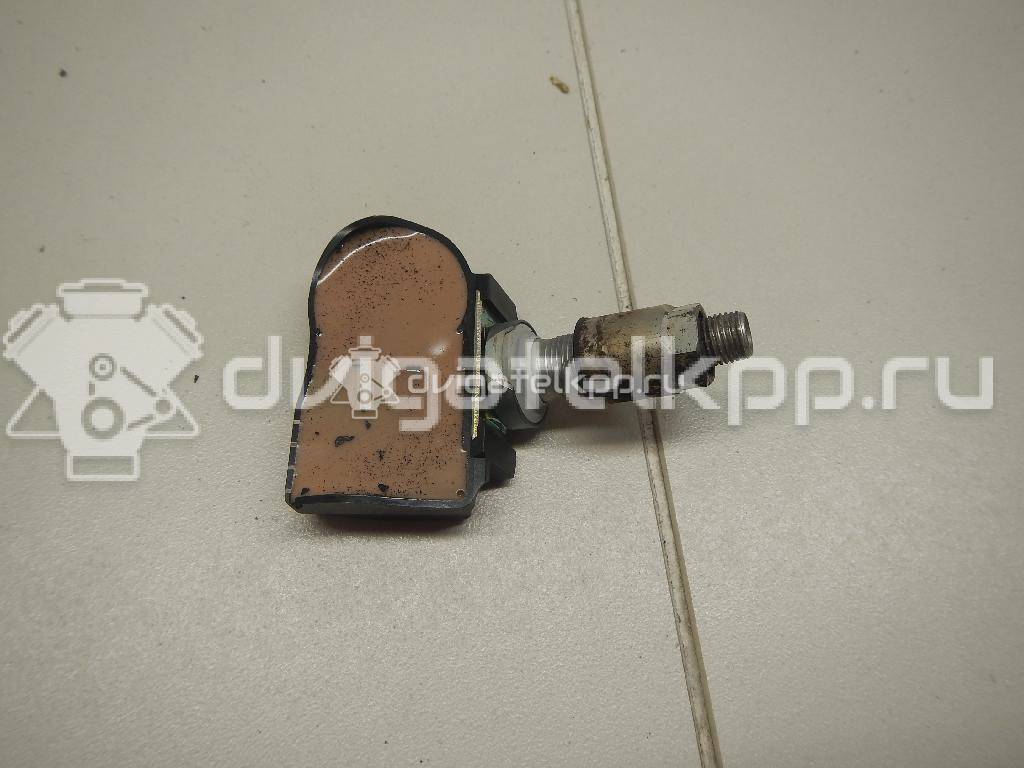 Фото Датчик давления в шине  LR066378 для Land Rover Freelander / Range Rover / Discovery / Defender L316 {forloop.counter}}