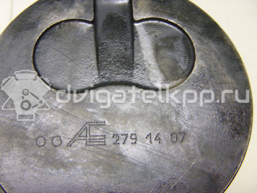 Фото Поршень с шатуном для двигателя DHX (XUD9TE) для Peugeot 406 / 806 221 / Expert 90 л.с 8V 1.9 л Дизельное топливо {forloop.counter}}