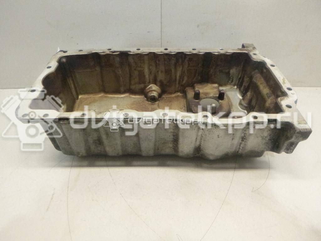 Фото Поддон масляный двигателя  06A103601AR для Volkswagen Scirocco / Tiguan / Touran / Up 121, 122, Bl1, Bl2 / Amarok S1B {forloop.counter}}