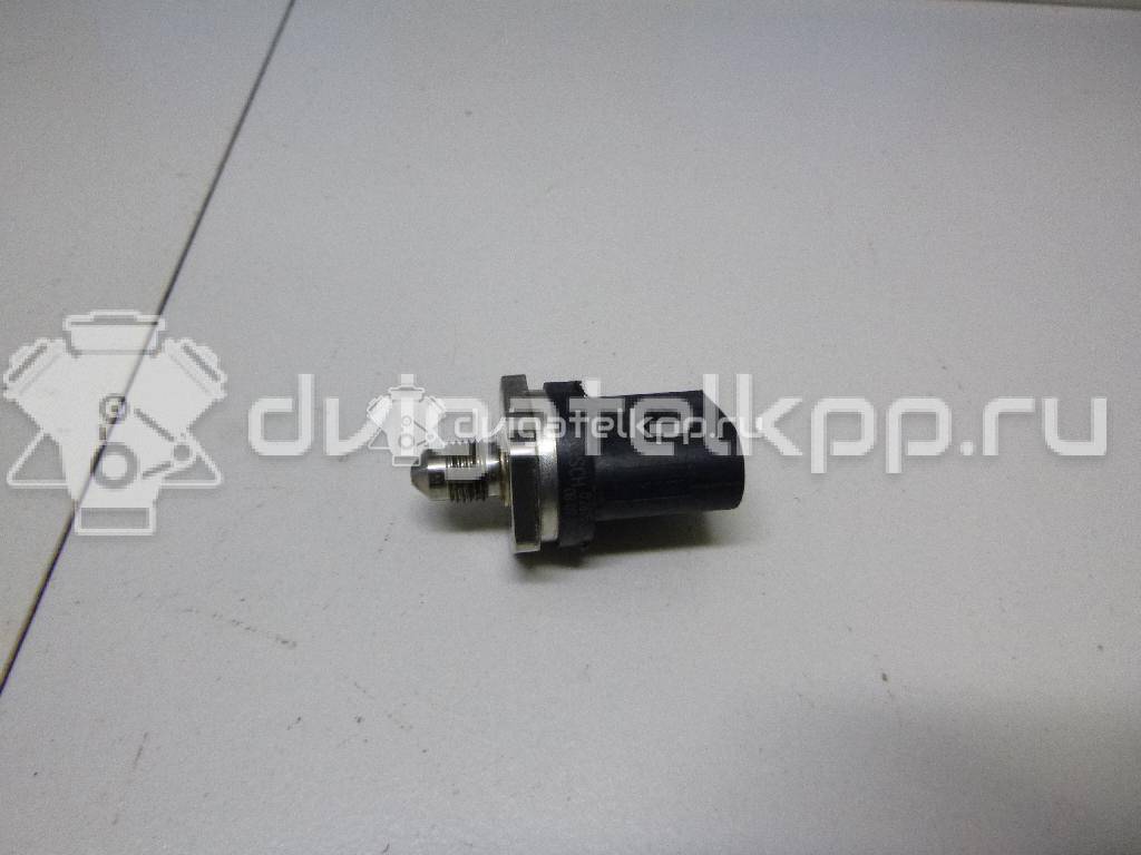 Фото Датчик давления топлива  06J906051B для Volkswagen Scirocco / Tiguan / Touran / Amarok S1B / Cc {forloop.counter}}