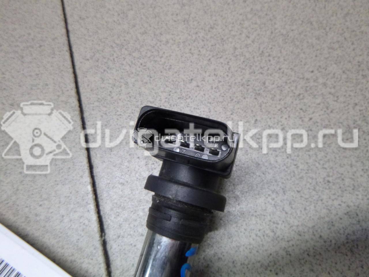 Фото Уплотнитель двери  036905715F для Volkswagen Scirocco / Tiguan / Touran / New Beetle / Bora {forloop.counter}}