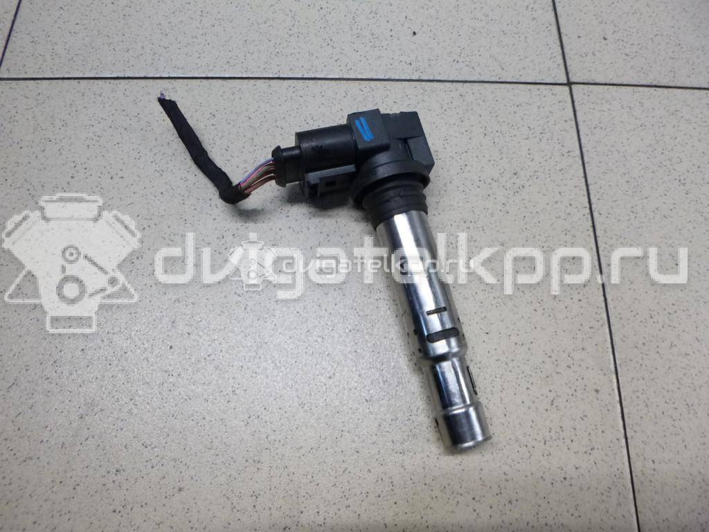 Фото Уплотнитель двери  036905715F для Volkswagen Scirocco / Tiguan / Touran / New Beetle / Bora {forloop.counter}}