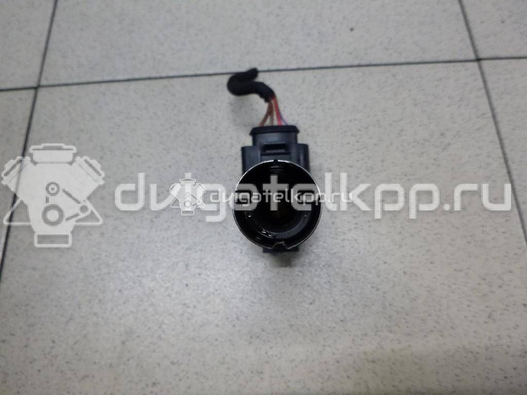 Фото Уплотнитель двери  036905715F для Volkswagen Scirocco / Tiguan / Touran / New Beetle / Bora {forloop.counter}}