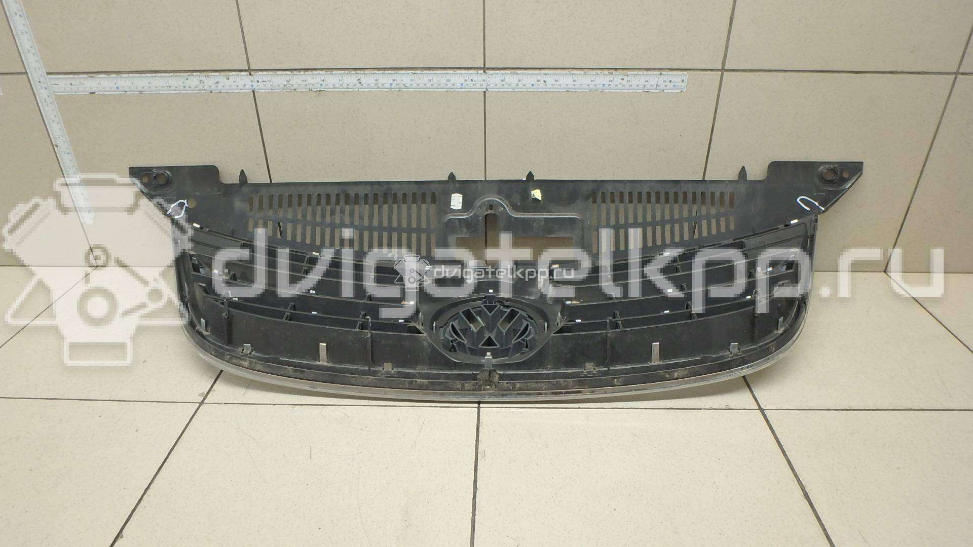 Фото Решетка радиатора  5N0853651C2ZZ для Volkswagen Tiguan {forloop.counter}}