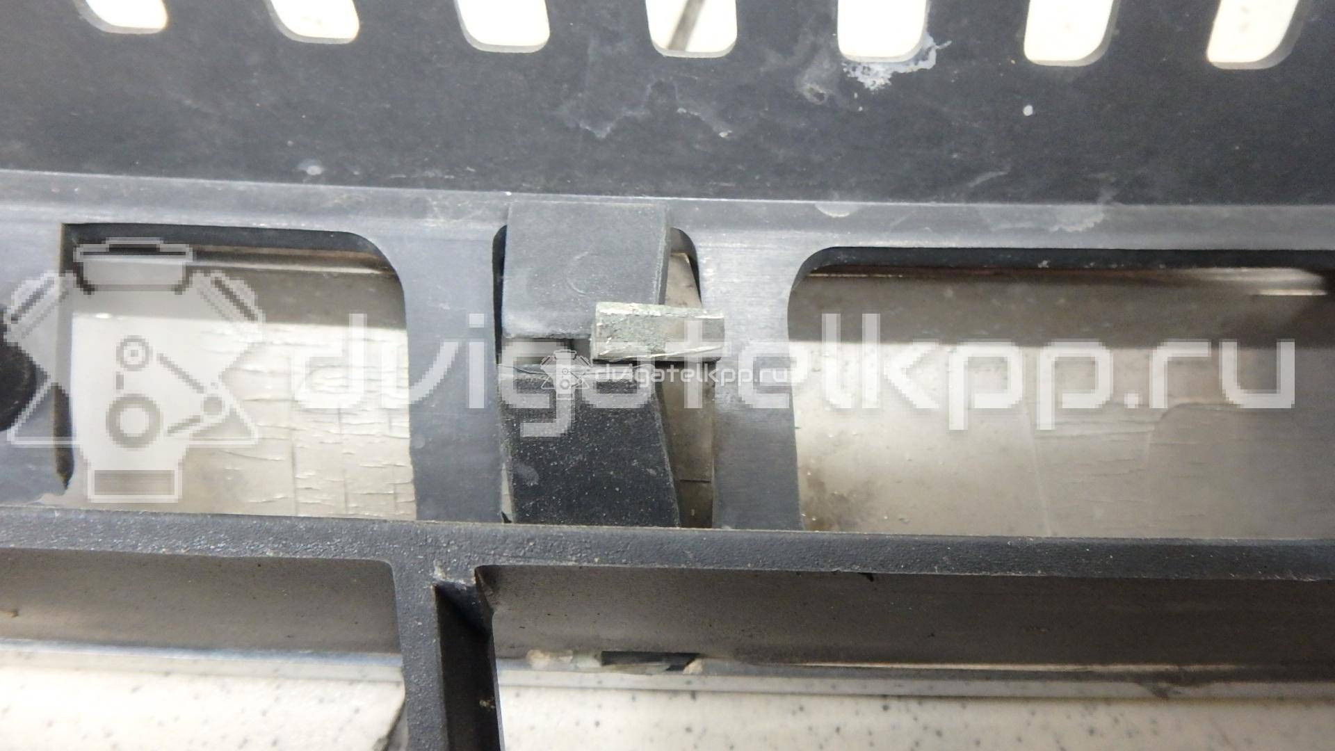 Фото Решетка радиатора  5N0853651C2ZZ для Volkswagen Tiguan {forloop.counter}}