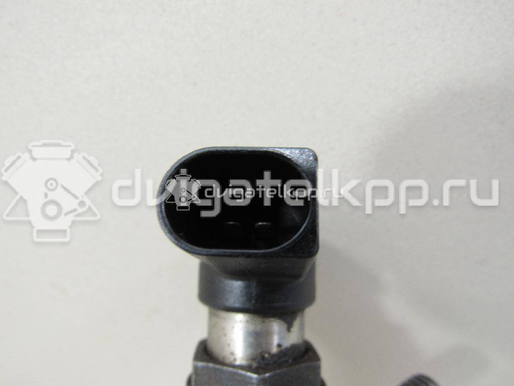 Фото Форсунка дизельная электрическая  LR006495 для Land Rover Range Rover / Discovery {forloop.counter}}