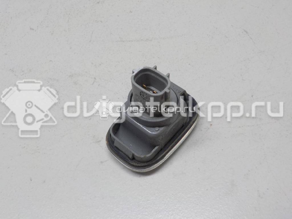 Фото Повторитель на крыло белый  8173002023 для Toyota Carina / Starlet / Prius / Rav 4 / Mr 2 {forloop.counter}}