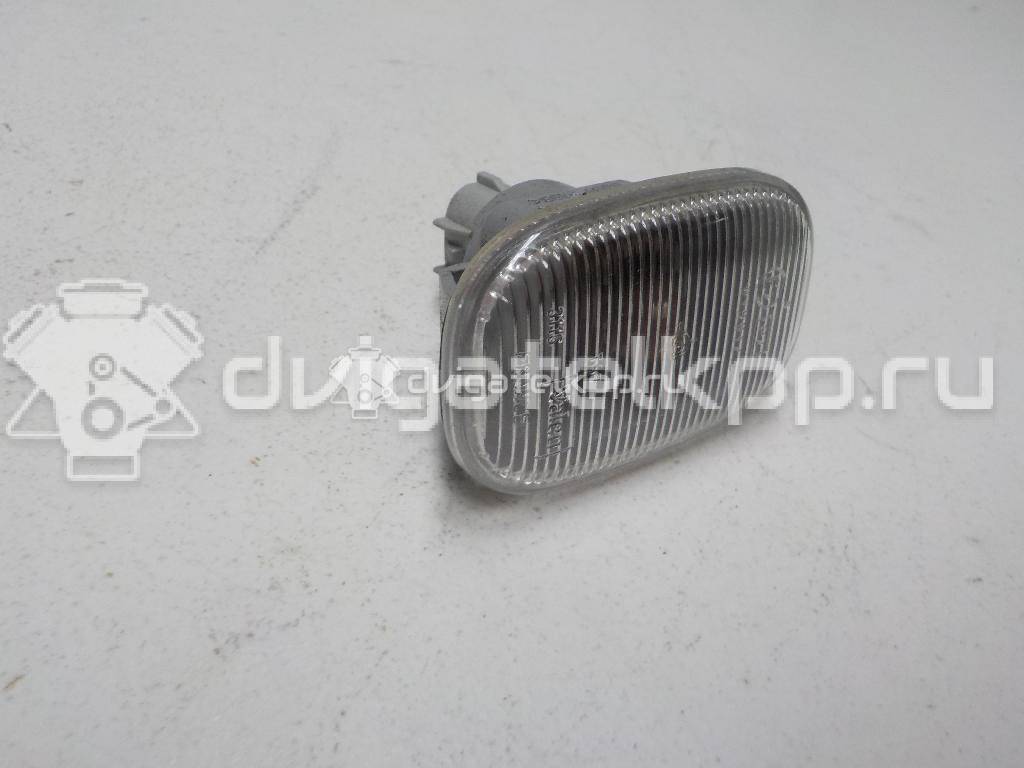 Фото Повторитель на крыло белый  8173002023 для Toyota Carina / Starlet / Prius / Rav 4 / Mr 2 {forloop.counter}}