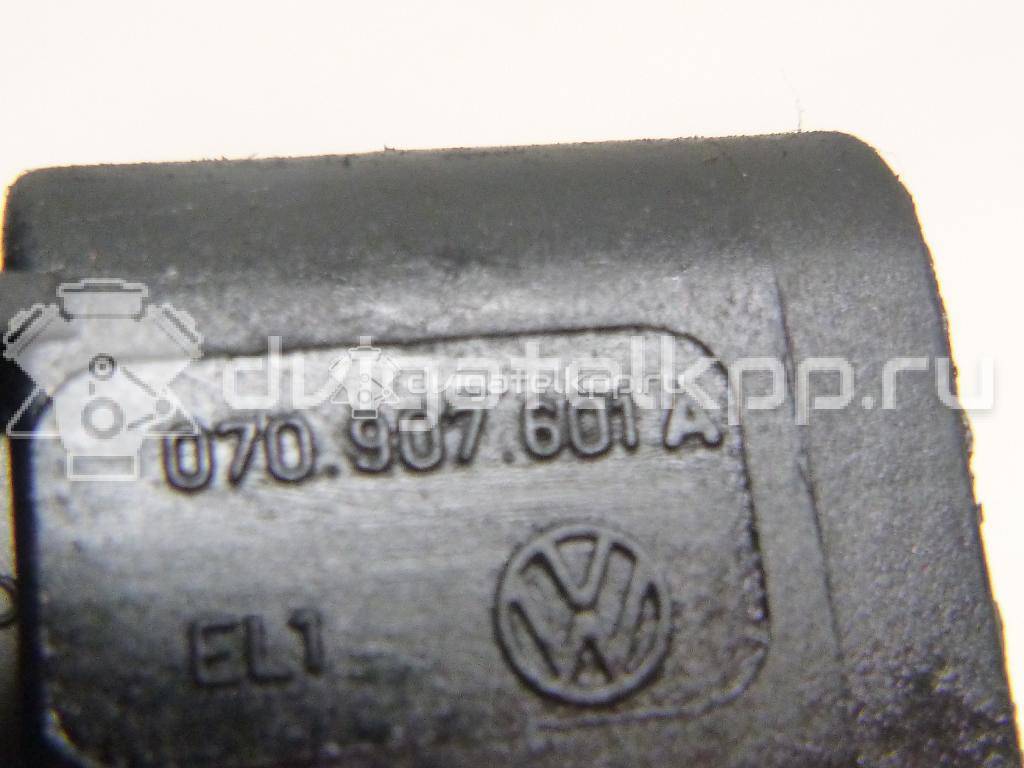 Фото Датчик положения распредвала  070907601A для Volkswagen Scirocco / Tiguan / Touran / Up 121, 122, Bl1, Bl2 / New Beetle {forloop.counter}}