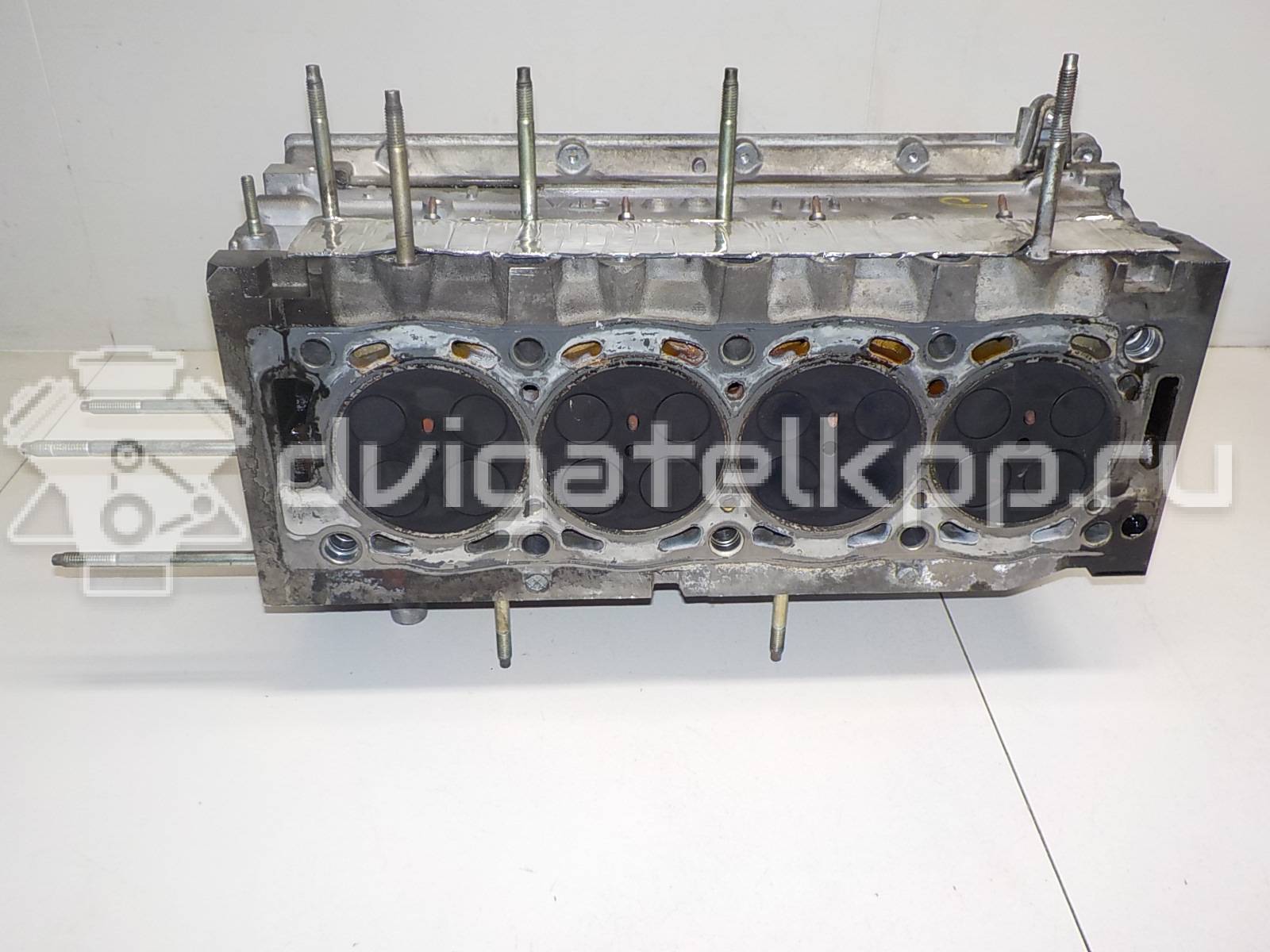 Фото Головка блока для двигателя D 4204 T для Volvo V40 / S40 136 л.с 16V 2.0 л Дизельное топливо 8252347 {forloop.counter}}