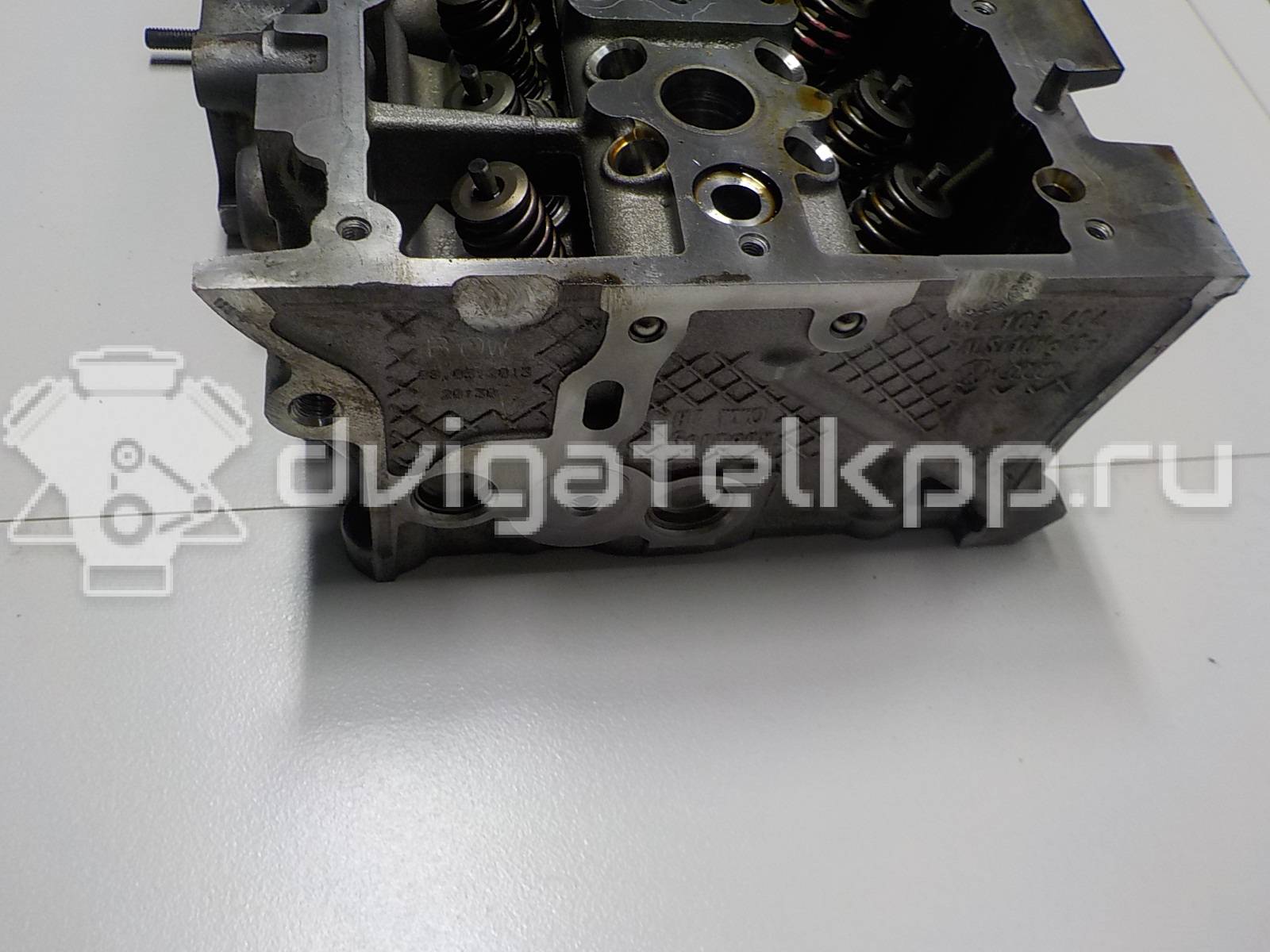 Фото Головка блока для двигателя CZCA для Skoda / Volkswagen / Seat 125 л.с 16V 1.4 л бензин 04E103064F {forloop.counter}}