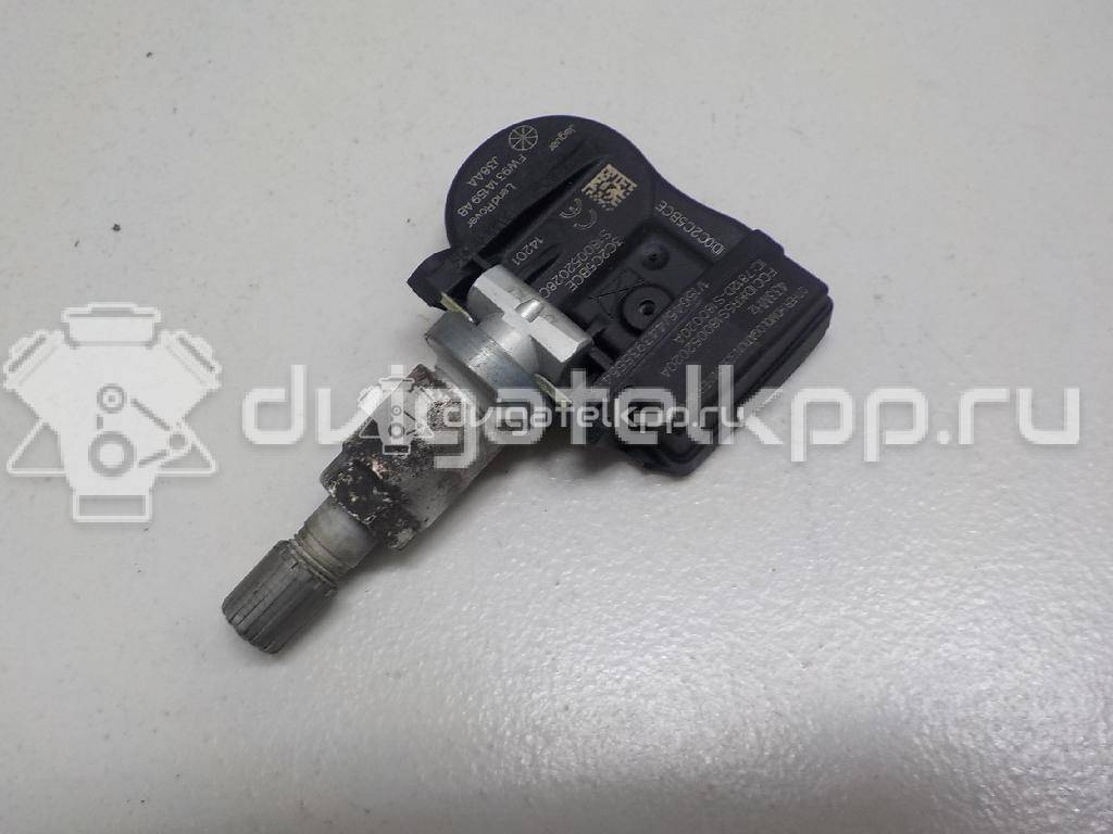 Фото Датчик давления в шине  LR066378 для Land Rover Freelander / Range Rover / Discovery / Defender L316 {forloop.counter}}