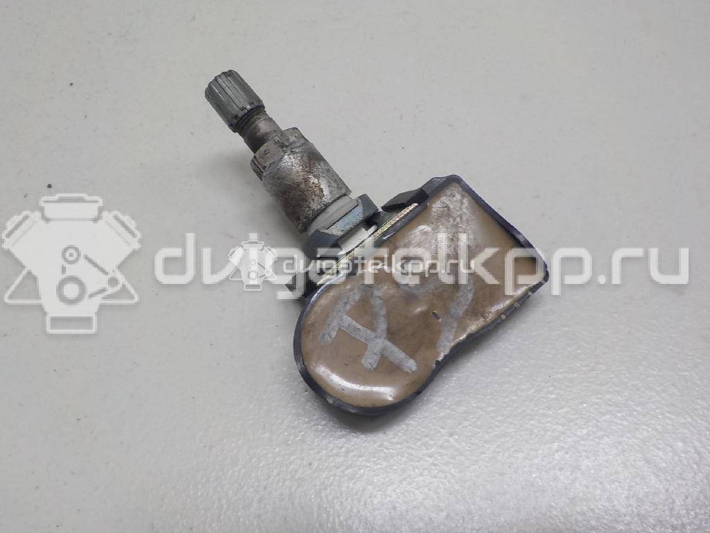 Фото Датчик давления в шине  LR066378 для Land Rover Freelander / Range Rover / Discovery / Defender L316 {forloop.counter}}