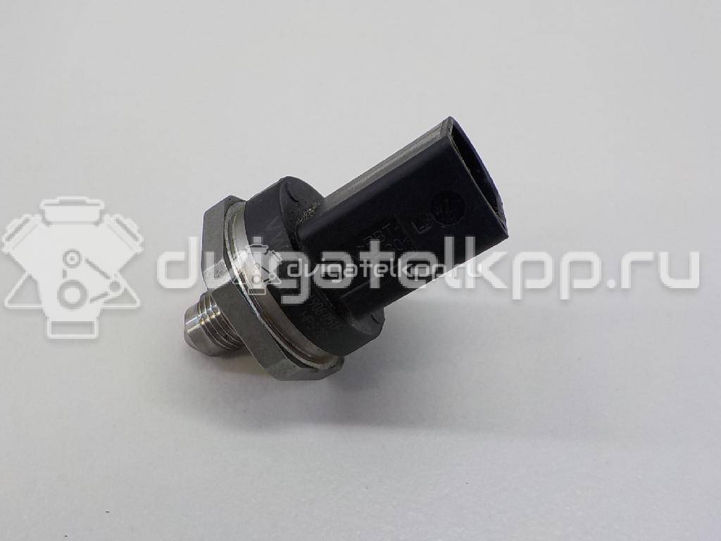 Фото Датчик давления топлива  06J906051F для Volkswagen Scirocco / Tiguan / Touran / Cc / Sharan {forloop.counter}}