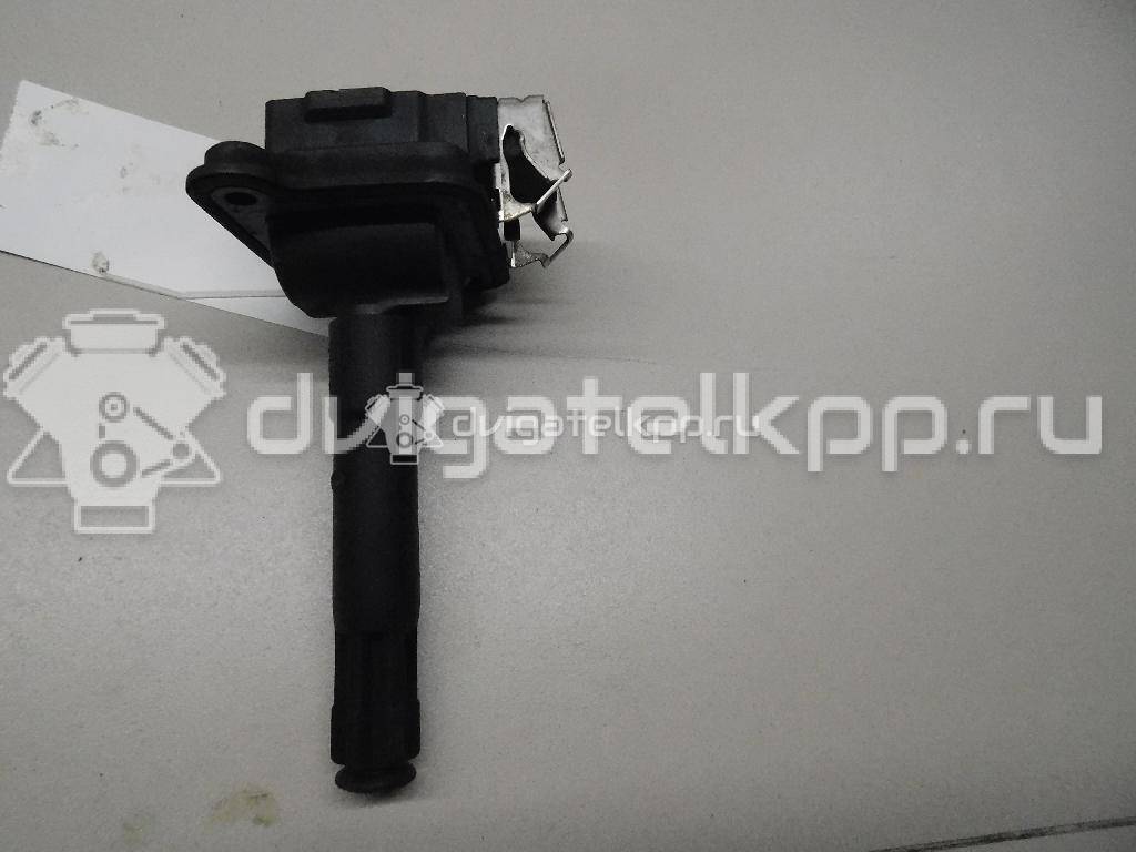 Фото Замок двери задней левой  058905105 для Volkswagen Scirocco / Tiguan / Touran / New Beetle / Bora {forloop.counter}}